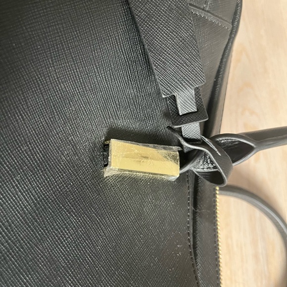 Brand new never used La mansio bag. With straps. No add ons - Picture 4 of 6